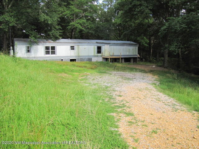 7030 Love Road Hernando, MS 38632 - Photo 3 of 8 trailer