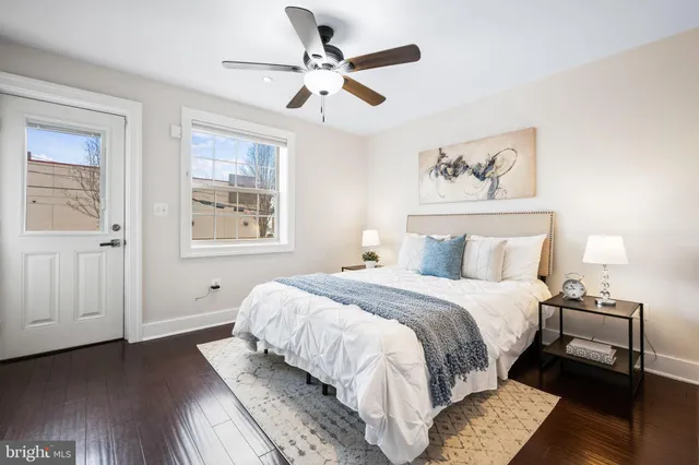 $2,895 | 1259 16th Street Northeast, Washington, DC 20002