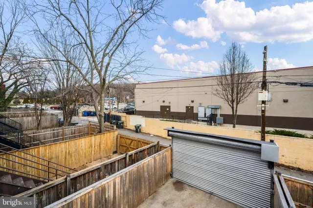 $2,895 | 1259 16th Street Northeast, Washington, DC 20002