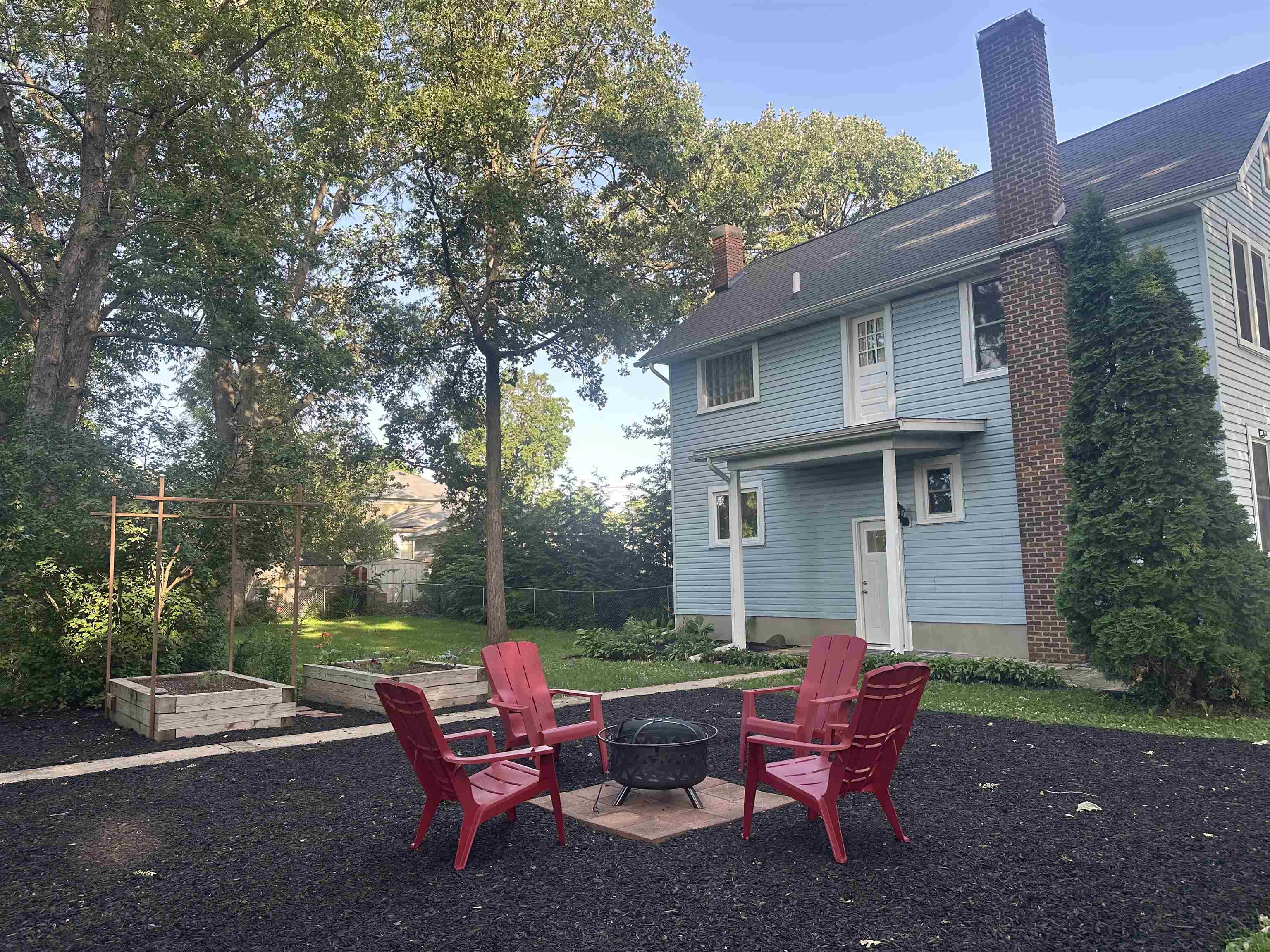 905 4th Street Brodhead, WI 53520 - Photo 5 of 10
