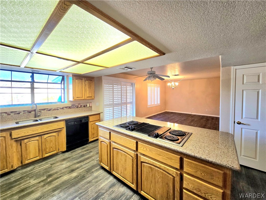 3765 Packsaddle Road Kingman, AZ 86401 - Photo 13 of 58 Kitchen