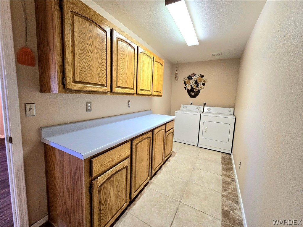 3765 Packsaddle Road Kingman, AZ 86401 - Photo 35 of 58 Laundry