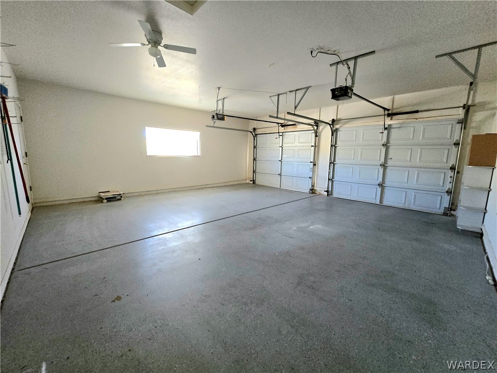 3765 Packsaddle Road Kingman, AZ 86401 - Photo 36 of 58 Garage