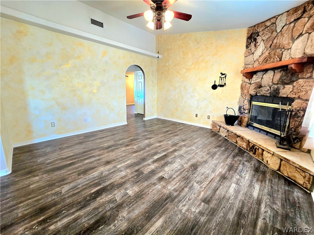 3765 Packsaddle Road Kingman, AZ 86401 - Photo 5 of 58 Living Room