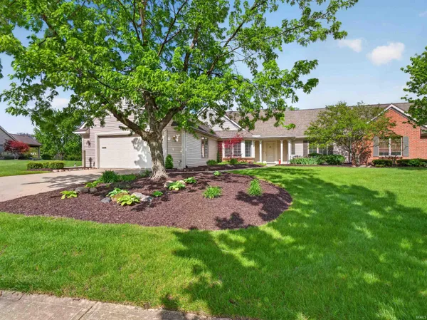 $324,900 | 2832 Cunningham Drive, Fort Wayne, IN 46804