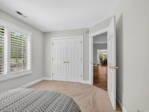 $324,900 | 2832 Cunningham Drive, Fort Wayne, IN 46804