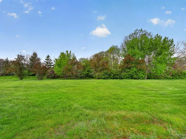 $324,900 | 2832 Cunningham Drive, Fort Wayne, IN 46804