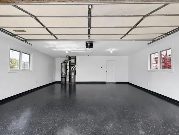 $324,900 | 2832 Cunningham Drive, Fort Wayne, IN 46804