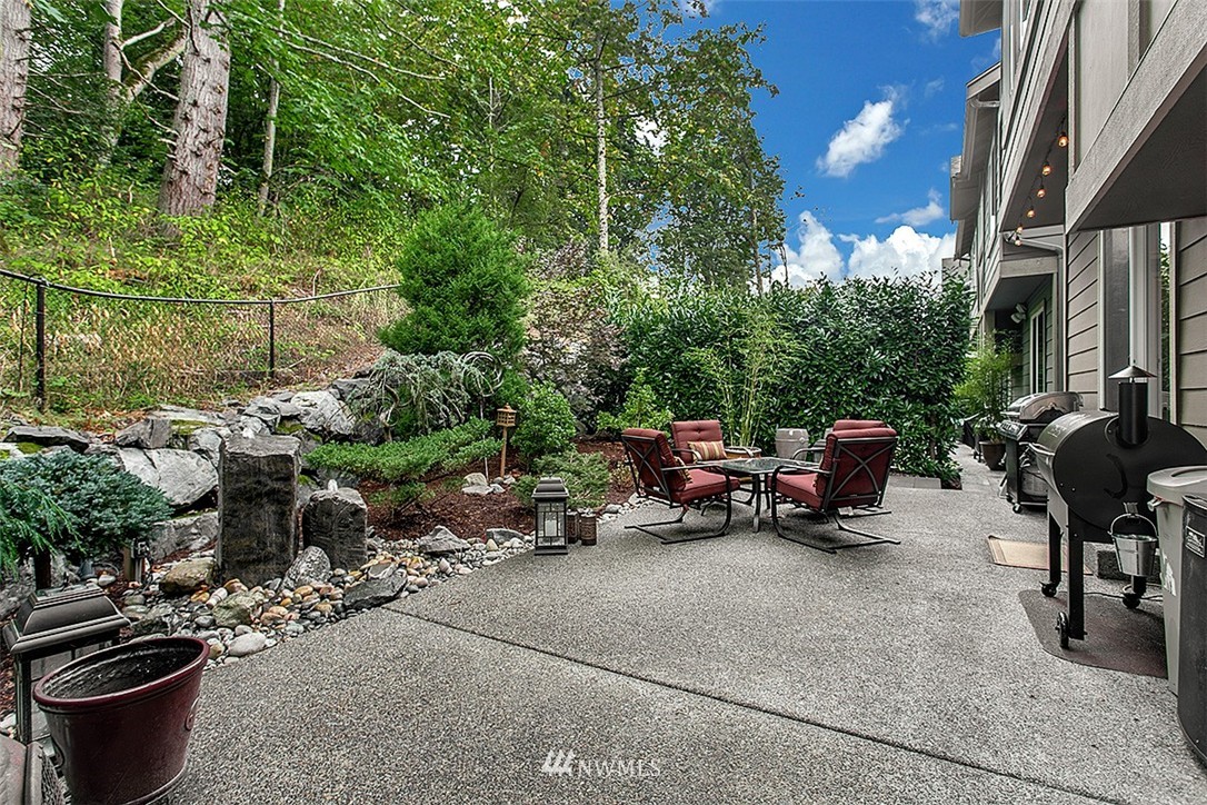 19617 93rd Place Northeast Bothell, WA 98011 - Photo 14 of 25 Gallery Image 14