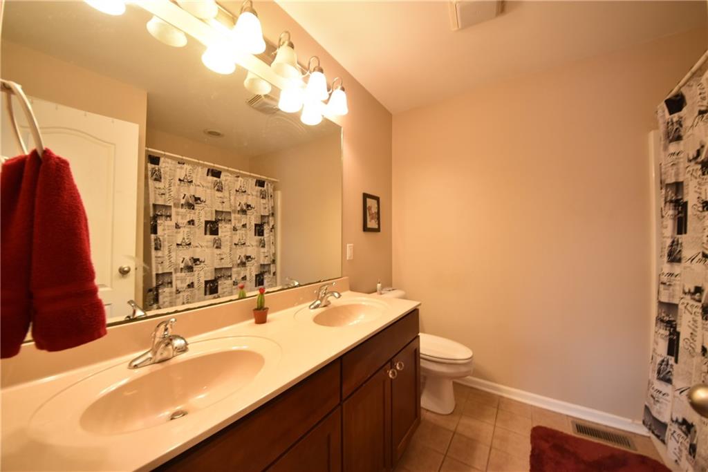 3284 Woodland Ridge Columbus, IN 47201 - Photo 20 of 24 Gallery Image 20