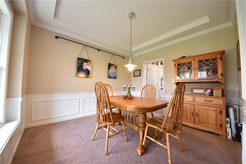 3284 Woodland Ridge Columbus, IN 47201 - Photo 4 of 24 Gallery Image 4