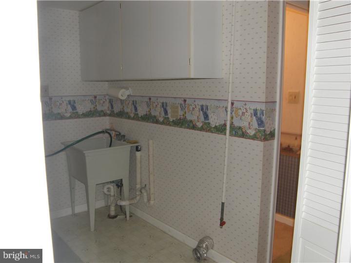 144 Hancock Road Warminster, PA 18974 - Photo 12 of 14 Laundry Room