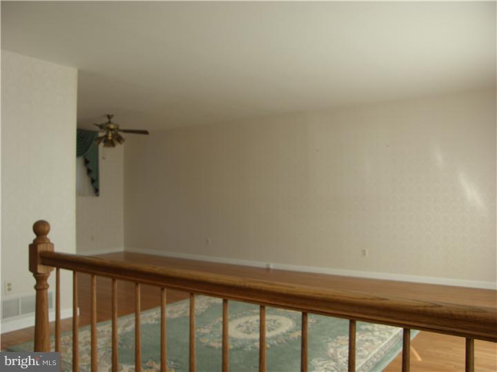 144 Hancock Road Warminster, PA 18974 - Photo 4 of 14 Living Room