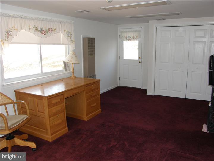 144 Hancock Road Warminster, PA 18974 - Photo 7 of 14 Office / Study