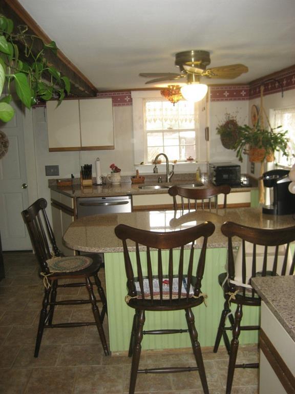 10 Riverside Drive Warren, ME 04864 - Photo 21 of 35 Kitchen