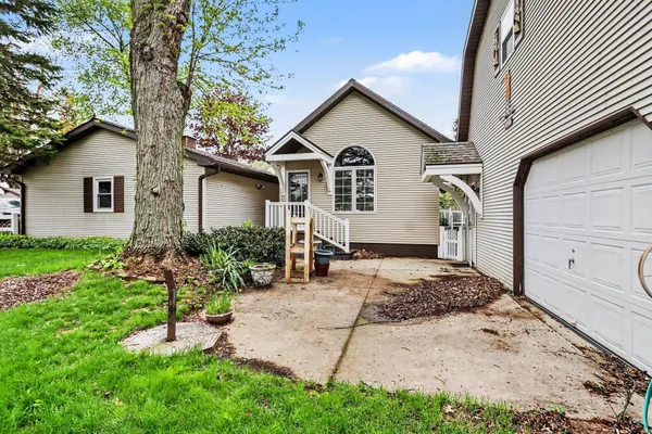 $388,000 | 289 Lyon Lake Road, Marshall, MI 49068