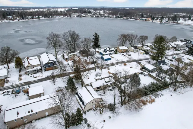 $425,000 | 289 Lyon Lake Road, Marshall, MI 49068