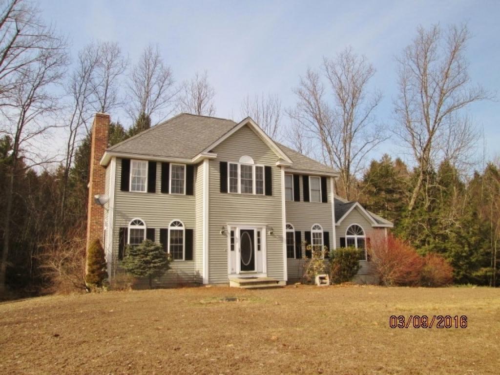 63 Emerson Road Chester, NH 03036 - Photo 3 of 15
