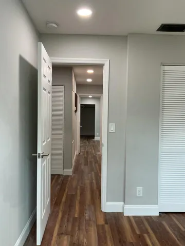 a view of a back yard