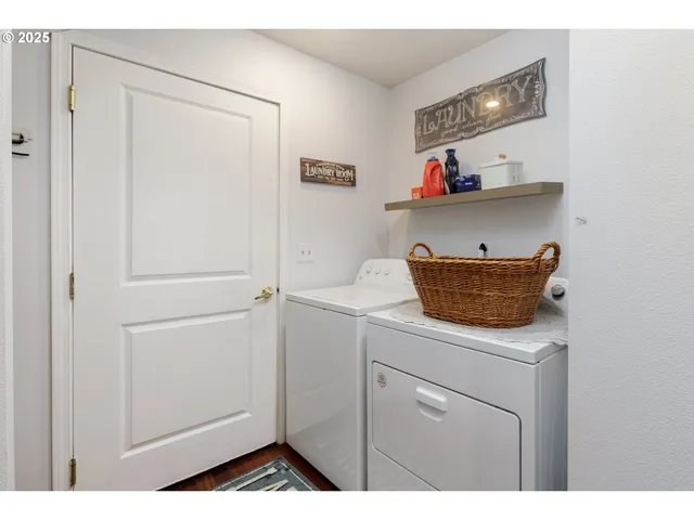 $499,900 | 9907 Southeast Amherst Street, Clackamas, OR 97015