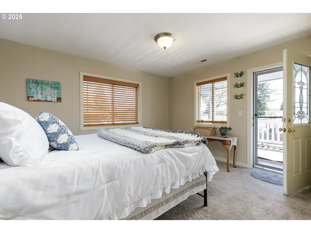 $499,900 | 9907 Southeast Amherst Street, Clackamas, OR 97015