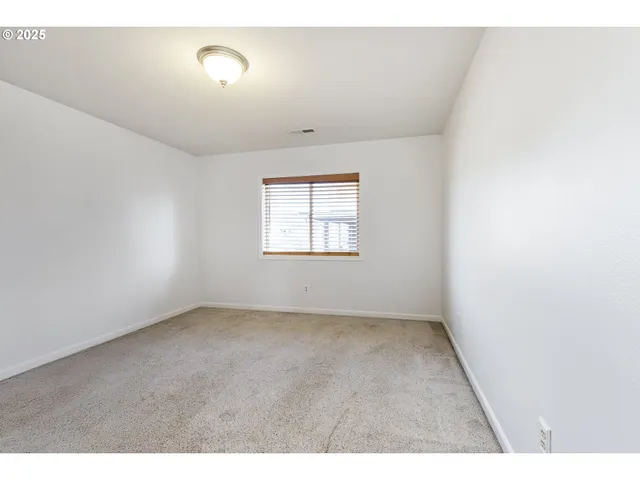 $499,900 | 9907 Southeast Amherst Street, Clackamas, OR 97015