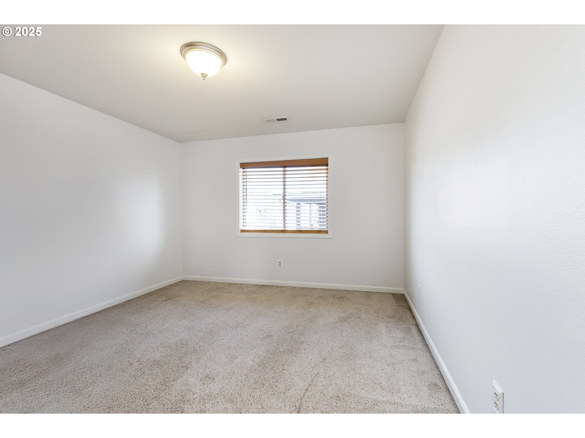 9907 Southeast Amherst Street Clackamas, OR 97015 - Photo 32 of 40 Bedroom
