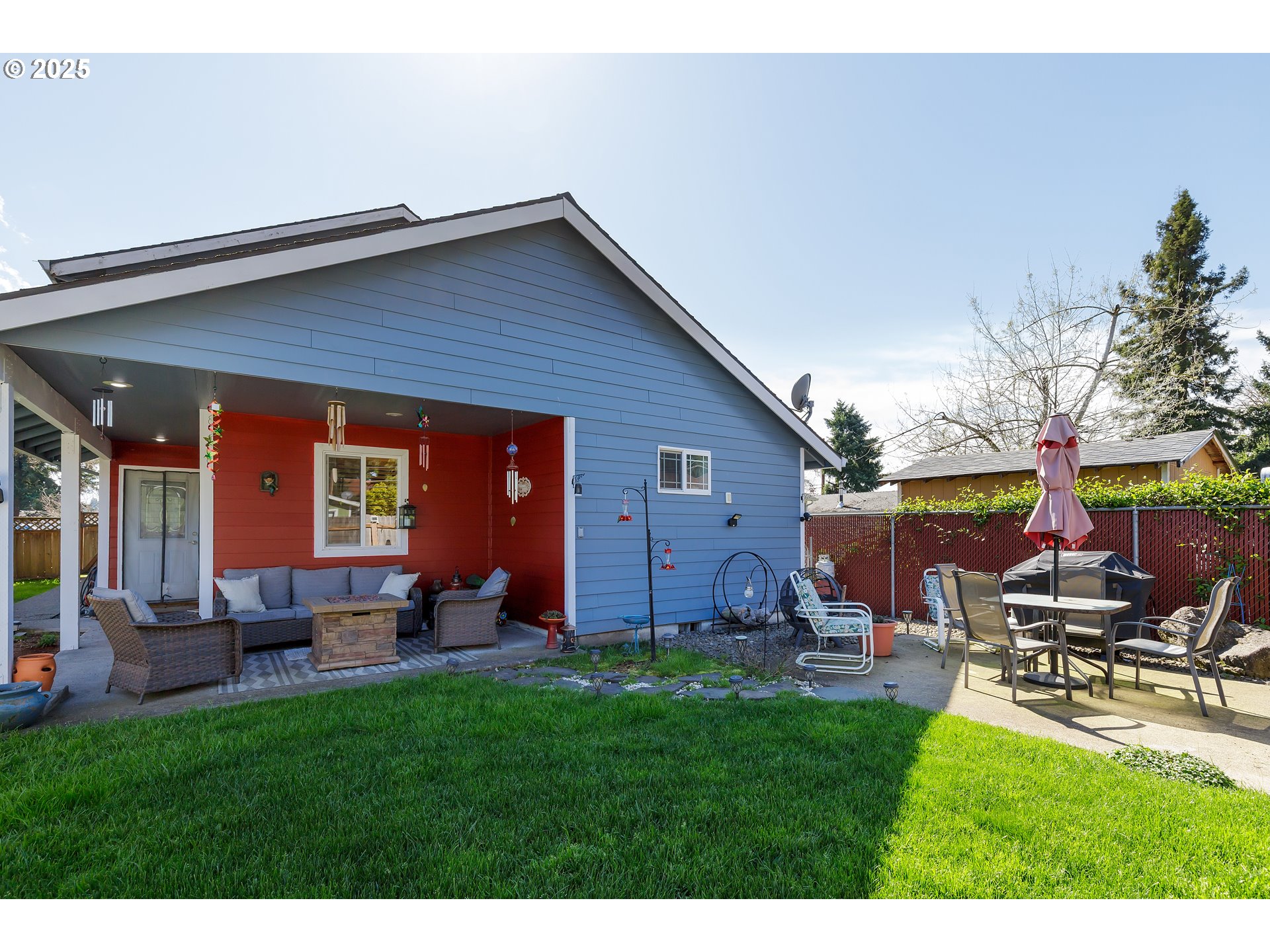 9907 Southeast Amherst Street Clackamas, OR 97015 - Photo 38 of 40 Backyard