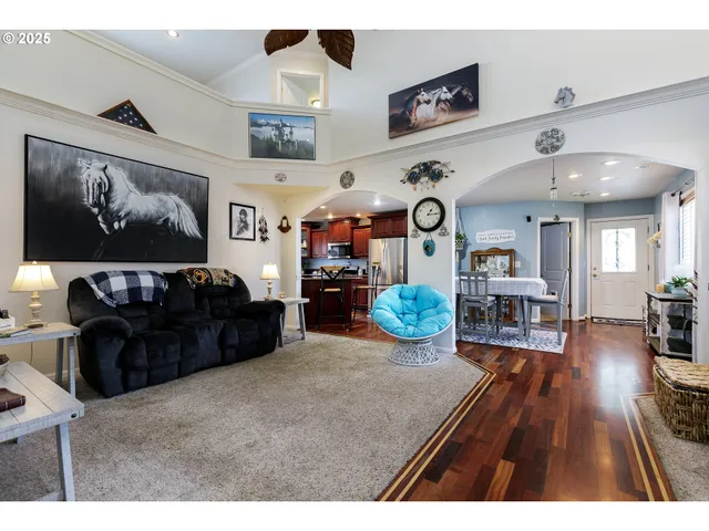 $499,900 | 9907 Southeast Amherst Street, Clackamas, OR 97015