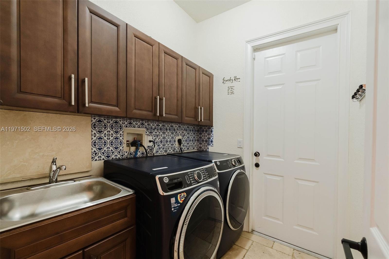 23525 Southwest 217th Avenue Homestead, FL 33031 - Photo 24 of 39