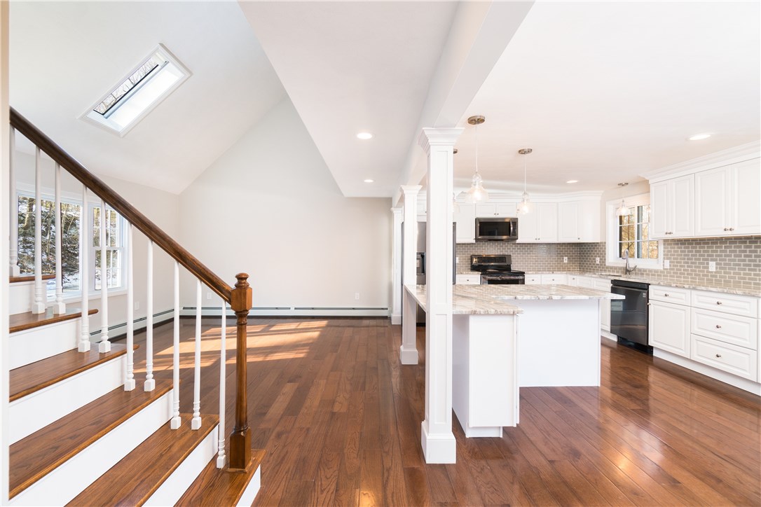 39 Cook Road Cumberland, RI 02864 - Photo 6 of 27