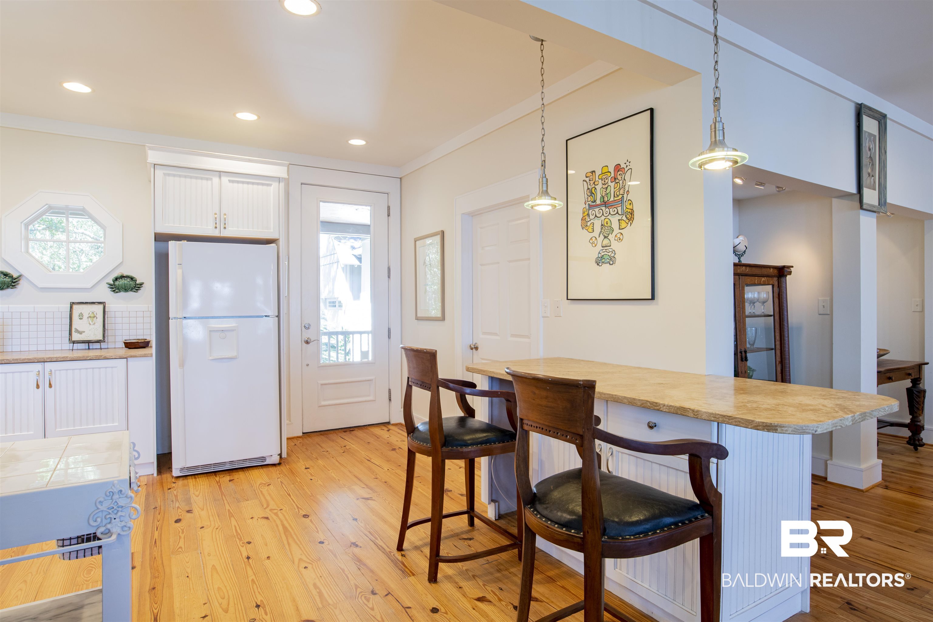 5432 Oak Ridge Drive Orange Beach, AL 36561 - Photo 11 of 49 bar in kitchen