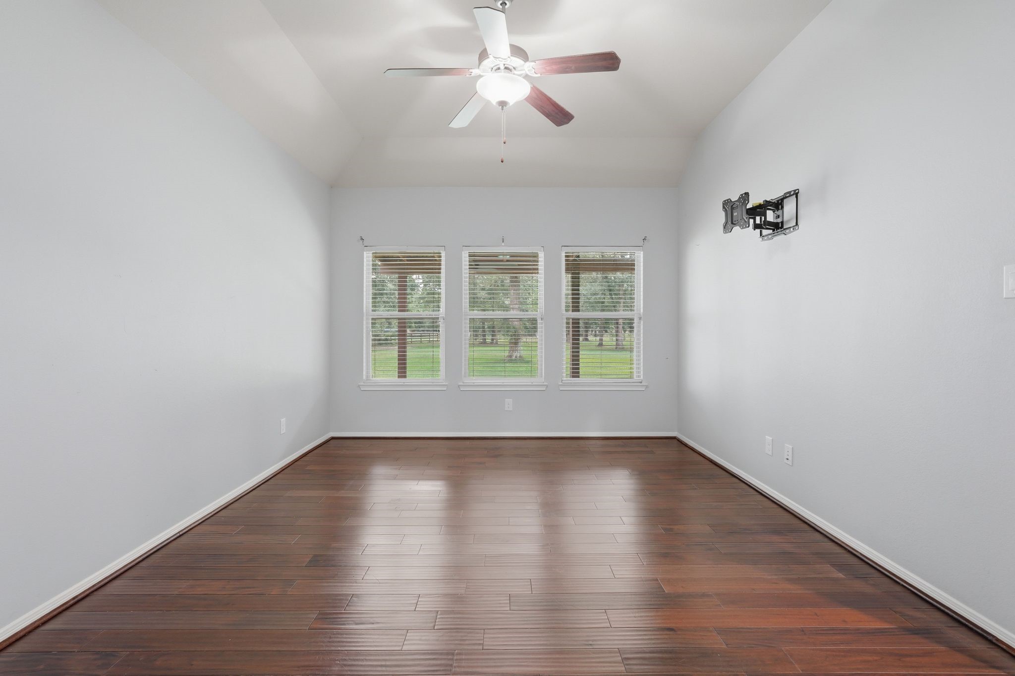9217 Silver Back Trail Conroe, TX 77303 - Photo 23 of 50