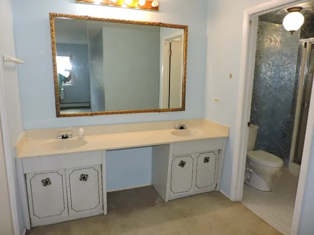 $178,500 | 10015 Beverly Drive, Unit 105, Skokie, IL 60076