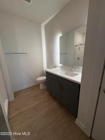 $1,200 | 724 South 5th Avenue, Unit MINI 114, Wilmington, NC 28401