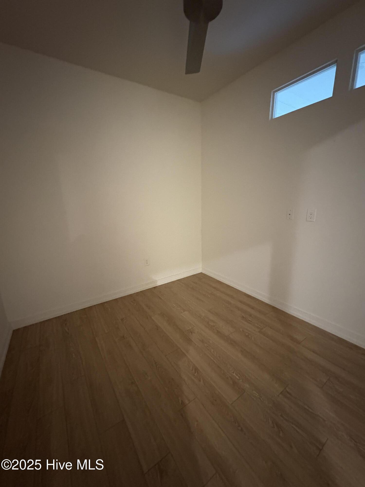 724 South 5th Avenue, Unit MINI 114 Wilmington, NC 28401 - Photo 7 of 16 2nd Bedroom