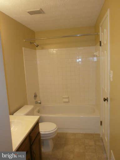 15755 Haynes Road Laurel, MD 20707 - Photo 4 of 11 Bath