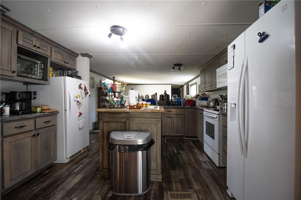 1297 Southeast 879 Pvt Road Deepwater, MO 64740 - Photo 32 of 51