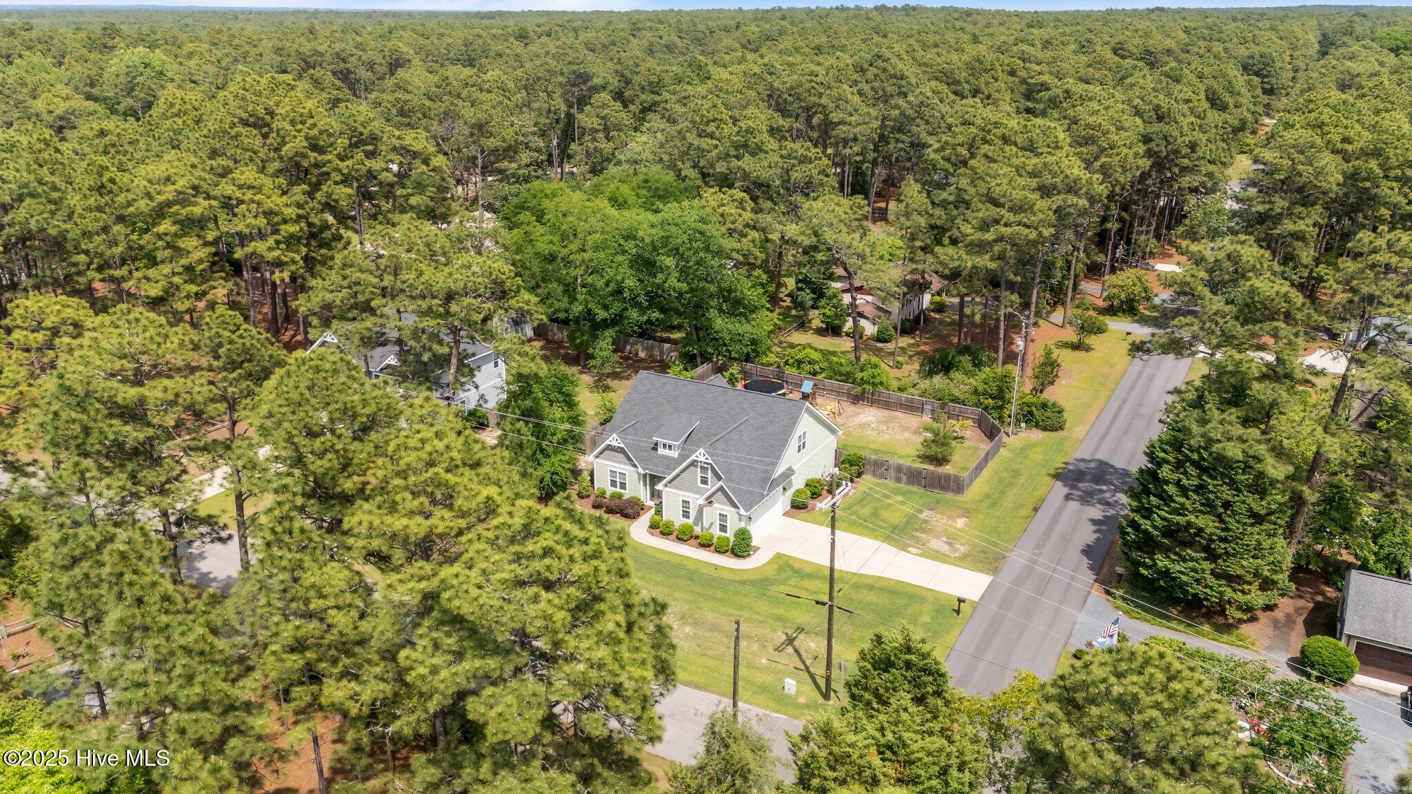 320 Thorne Road Pinehurst, NC 28374 - Photo 32 of 44 4-web-or-mls-DJI_20250509145100_0619_D