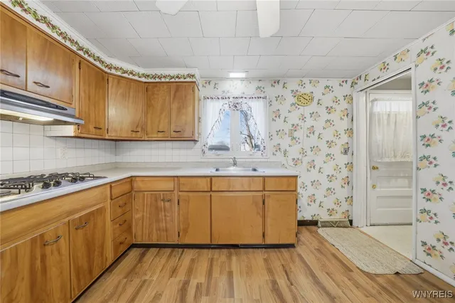 $209,900 | 238 Desmond Drive, Tonawanda, NY 14150