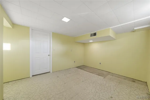 $209,900 | 238 Desmond Drive, Tonawanda, NY 14150