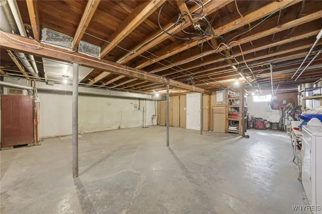 $209,900 | 238 Desmond Drive, Tonawanda, NY 14150