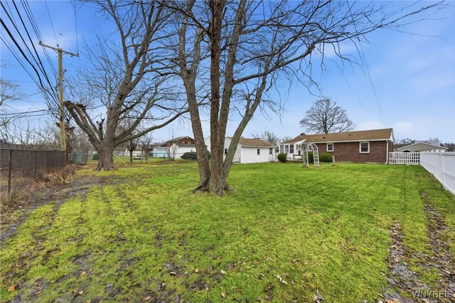 $209,900 | 238 Desmond Drive, Tonawanda, NY 14150