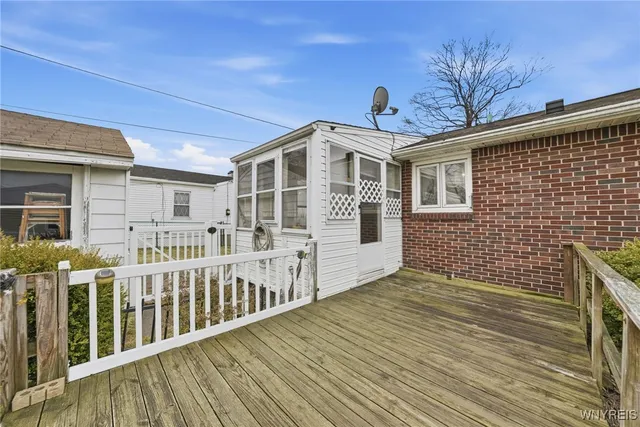 $209,900 | 238 Desmond Drive, Tonawanda, NY 14150