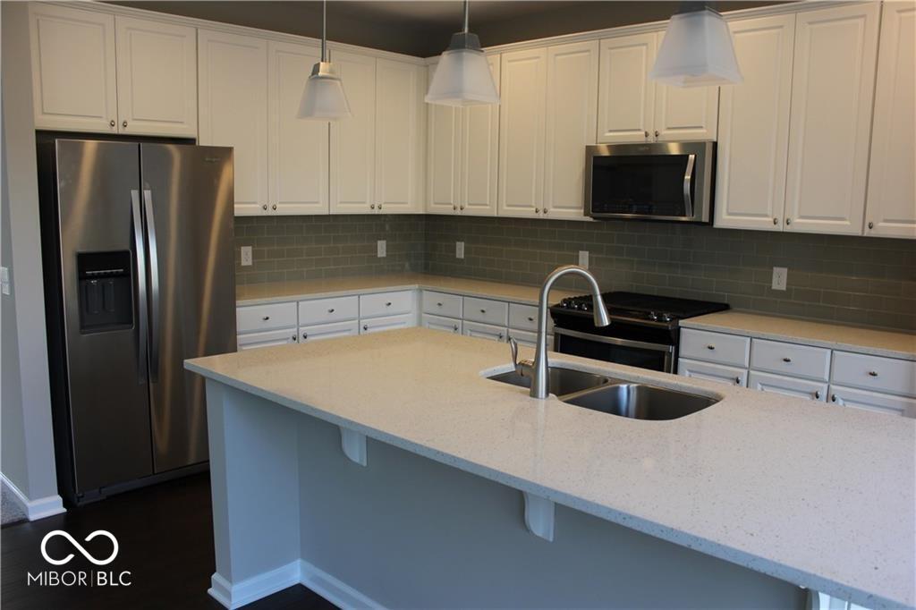 13069 Raritan Drive Fishers, IN 46038 - Photo 6 of 27