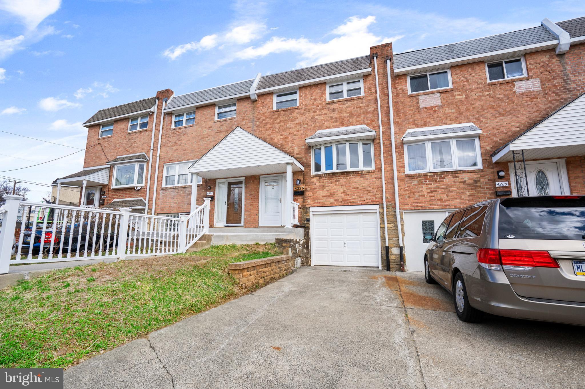 4223 Greenmount Road Philadelphia, PA 19154 - Photo 2 of 38 Gallery Image 2