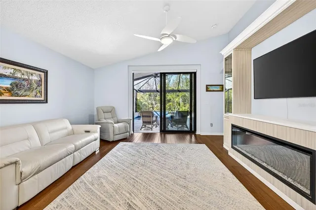 $649,999 | 19145 Cypress Green Drive, Lutz, FL 33558