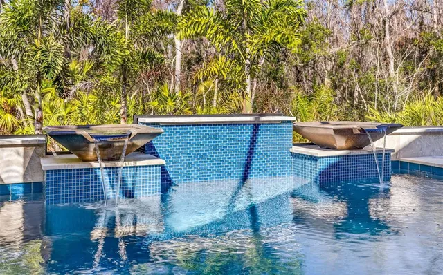 $649,999 | 19145 Cypress Green Drive, Lutz, FL 33558