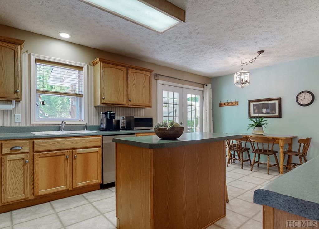 96 Laurel Ridge Franklin, NC 28734 - Photo 28 of 67 Gallery Image 28