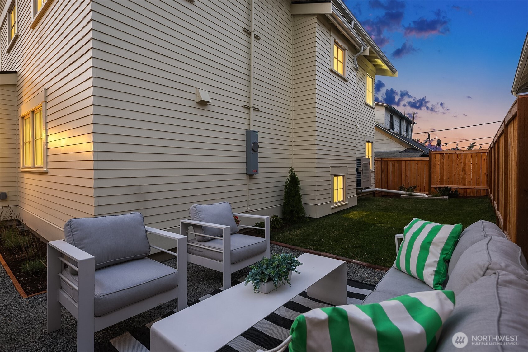 4402 Letitia Avenue South Seattle, WA 98118 - Photo 28 of 39